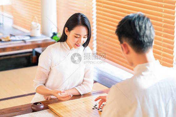 双人下棋图片