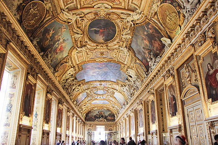 卢浮宫走廊图片