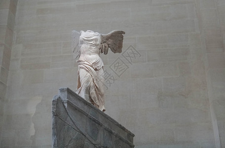 法国卢浮宫胜利女神像图片