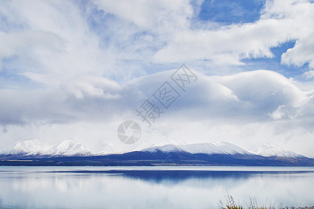 新西兰南岛雪山湖泊图片