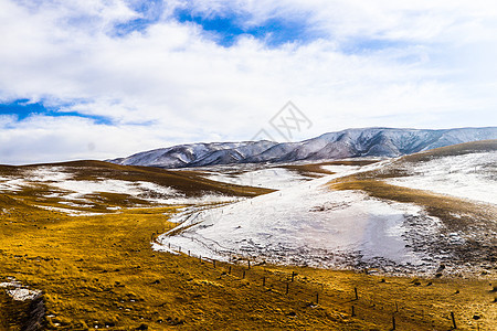 冬天的青海雪山风光图片