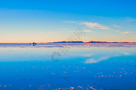 玻利维亚盐湖玻利维亚天空之镜背景