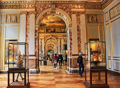 法国巴黎卢浮宫展厅图片