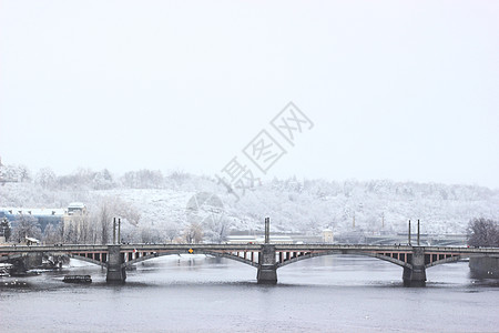 布拉格雪景图片