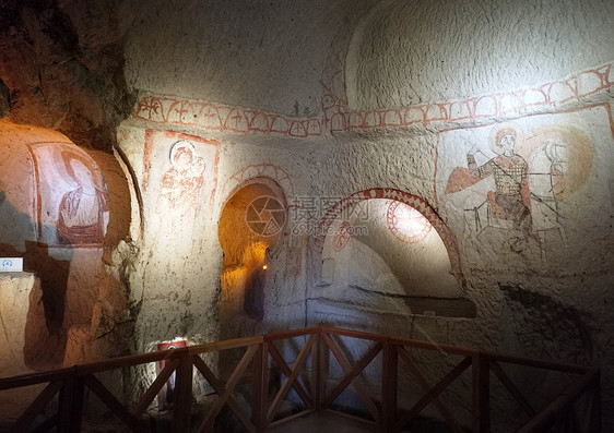 土耳其古老的山洞教堂内墙图片