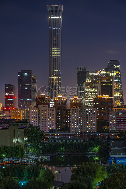 夜景中国尊图片