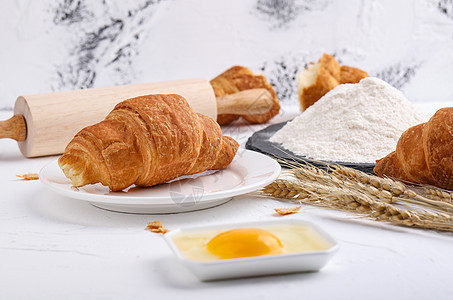 法式牛角面包图片