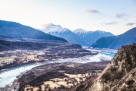 西藏林芝雅鲁藏布江大峡谷风光背景