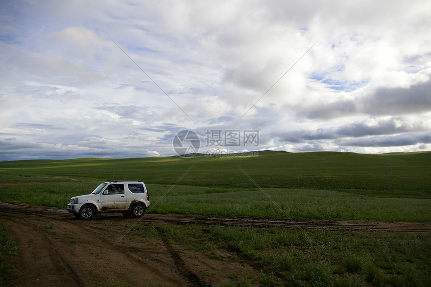 内蒙古草原汽车自由行图片