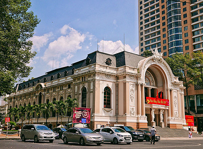 巴洛克风格建筑胡志明市大剧院全景背景图片