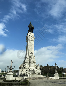 葡萄牙里斯本雕塑Marques Statue with Lion in Lisbon图片