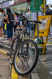 香港路边的自行车图片