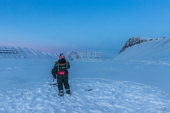 北极冬季户外探险图片