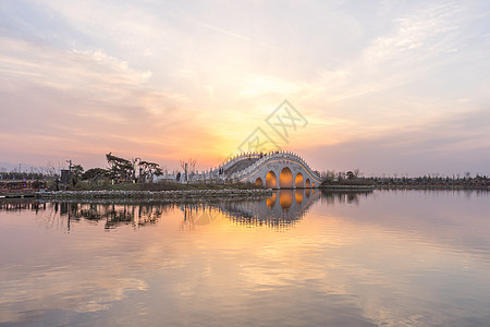 西安七夕湖日落图片