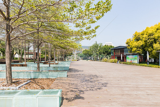 公园空旷休息广场图片