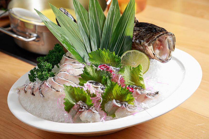 黑鱼片刺身