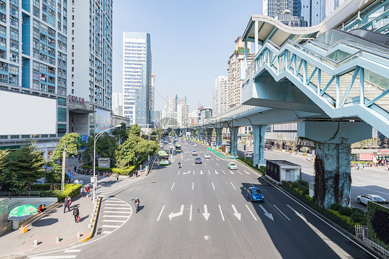 城市高楼马路车道图片