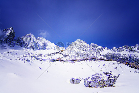 云南丽江玉龙雪山大索道图片