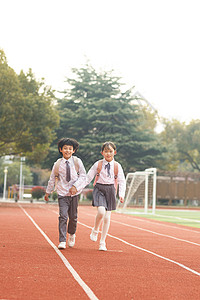 小学生奔跑背景图片