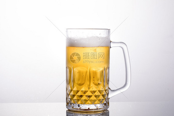 冰镇啤酒图片