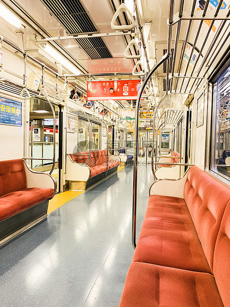 东京地铁车厢图片