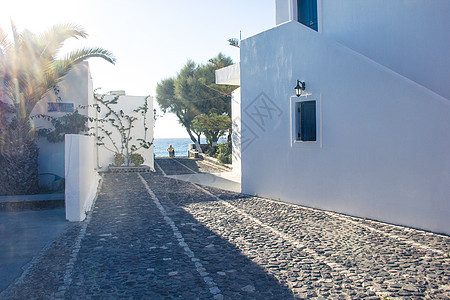 希腊圣托里尼岛海边白色建筑图片