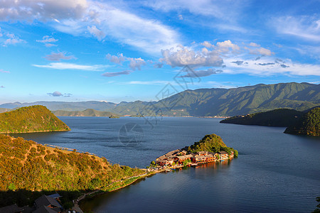 丽江泸沽湖背景图片