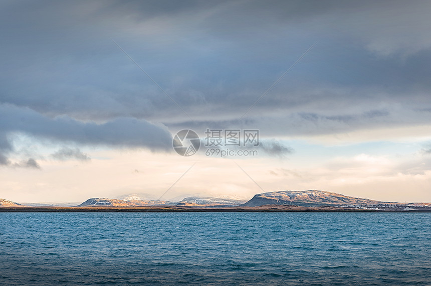 冰岛北冰洋雪山大海海岛图片