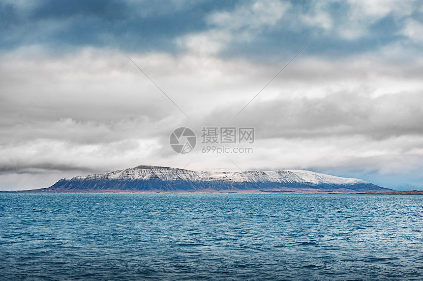 冰岛北冰洋雪山大海海岛图片