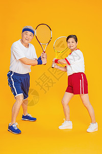 老人健身网球图片