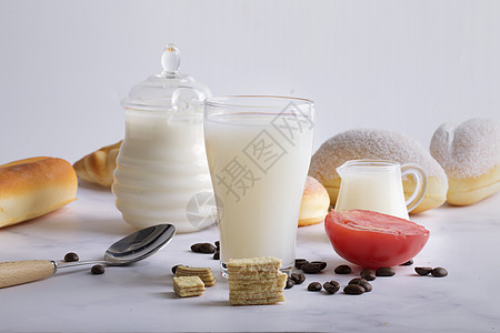 牛奶零食背景背景图片