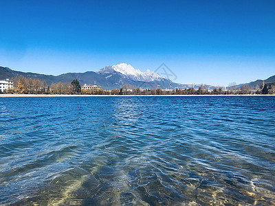 丽江湖面图片