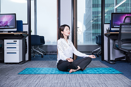 办公室运动女士办公室健身瑜伽背景