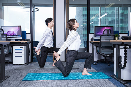 办公室健身瑜伽图片