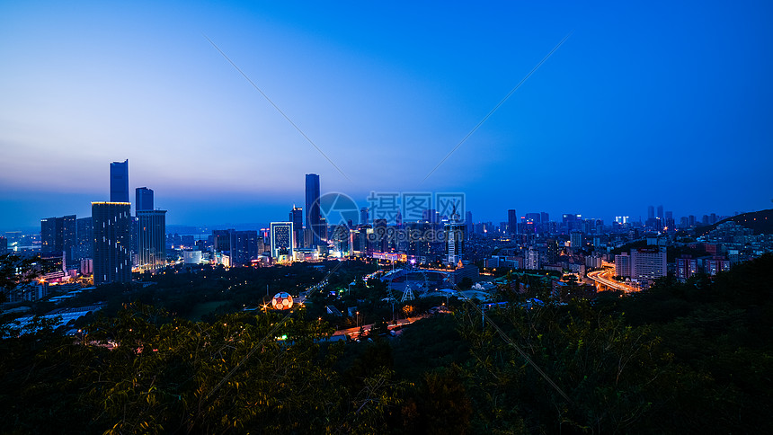 大连城市天际线图片