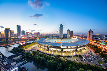 城市体育场夜景背景图片