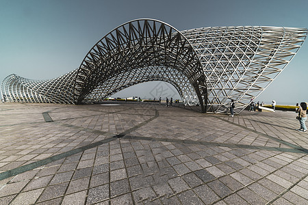 南汇嘴观海公园钢结构雕塑图片