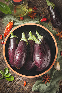 新鲜紫茄子农家茄子高清图片