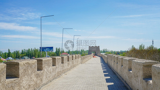 新疆锡伯古城墙图片