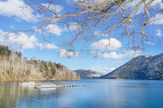 日本北海道然别湖风光图片