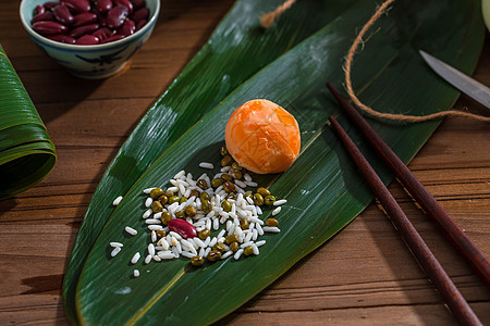 制作粽子的食材背景图片