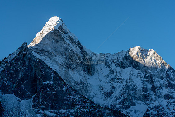 尼泊尔ebc雪山图片