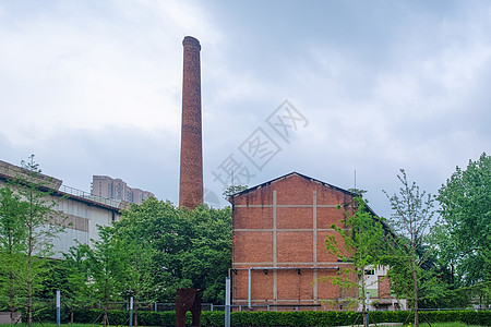 红砖工厂厂房烟囱图片