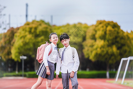 小学生课间活动图片