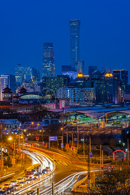 夜景北京站国贸建筑图片