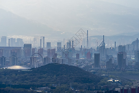 雾霾北京石景山与门头沟建筑背景图片