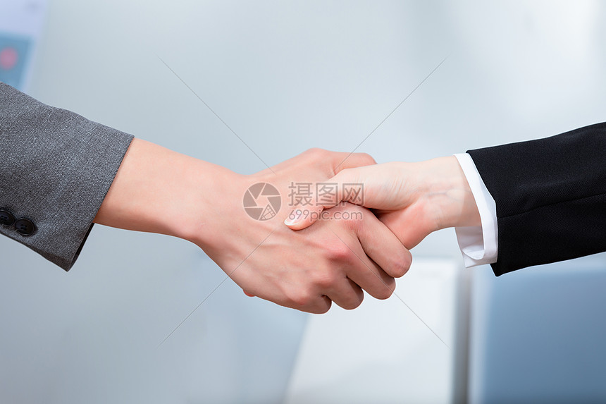 商务合作握手图片