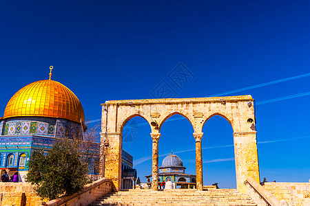 耶路撒冷圆顶清真寺与灵魂之门图片