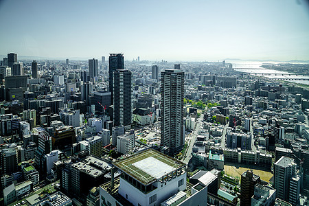 日本大阪梅田空中庭园及周围高清图片