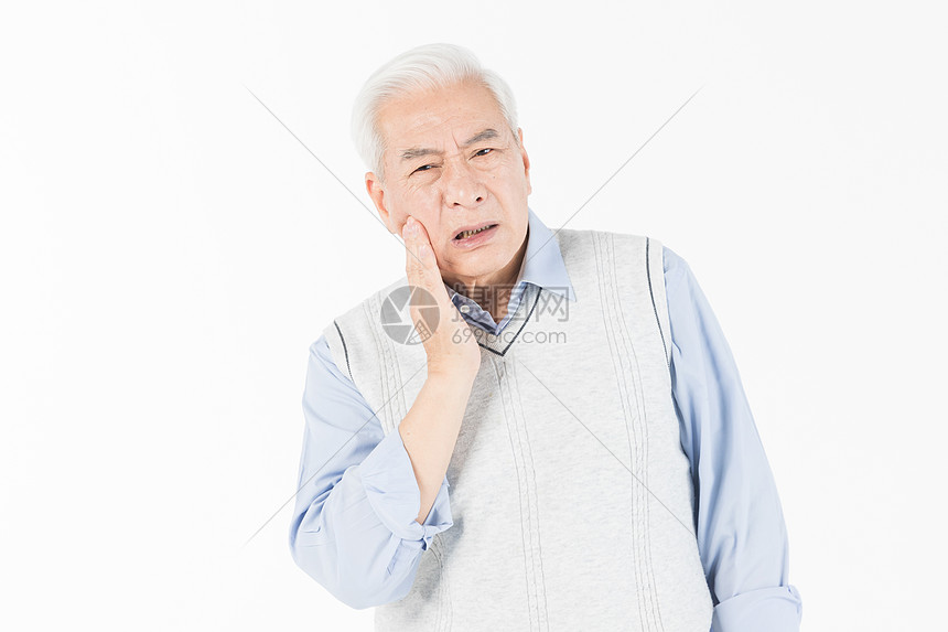 老年人牙疼